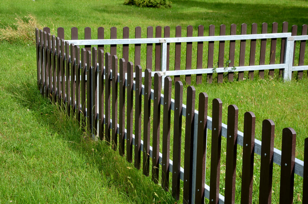 What is composite fencing?