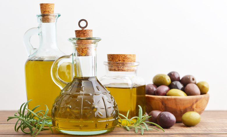 There are many health benefits for men from olive oil