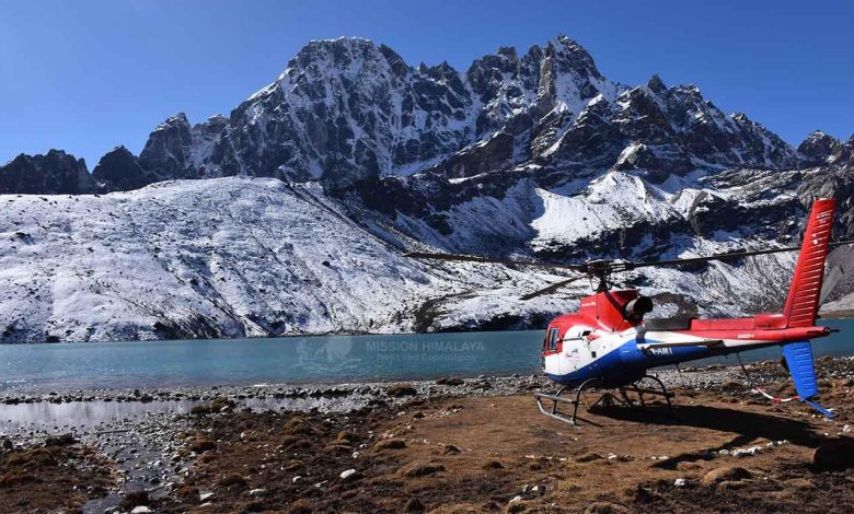 Everest base camp gokyo lake helicopter tour